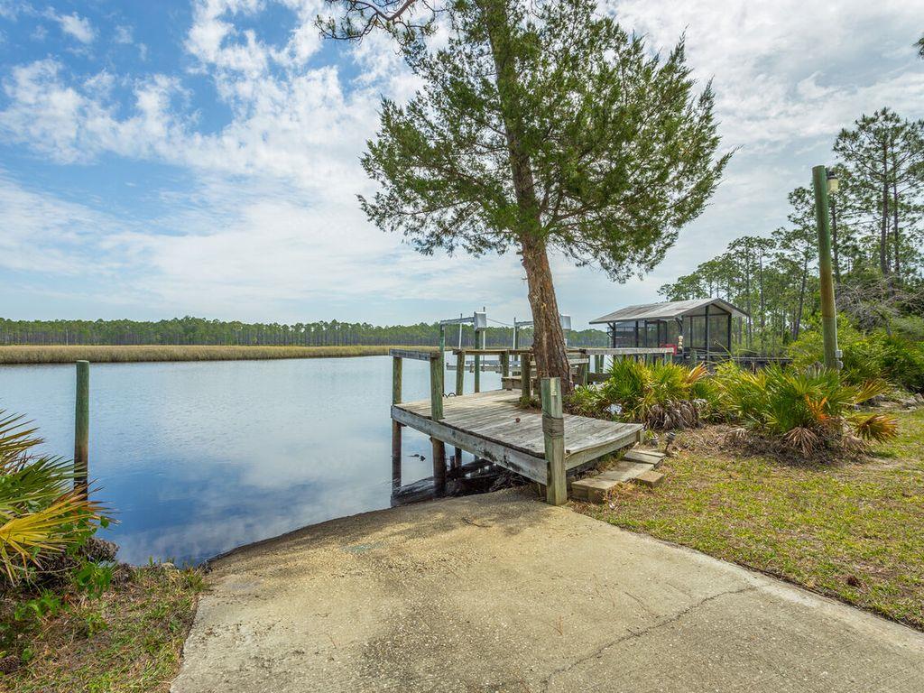 737 Mill Road Carrabelle, FL 32322 - Photo 32 of 44