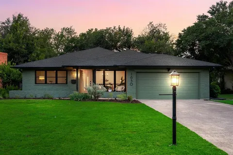 $589,000 | 1650 Macmanus Drive, Dallas, TX 75228