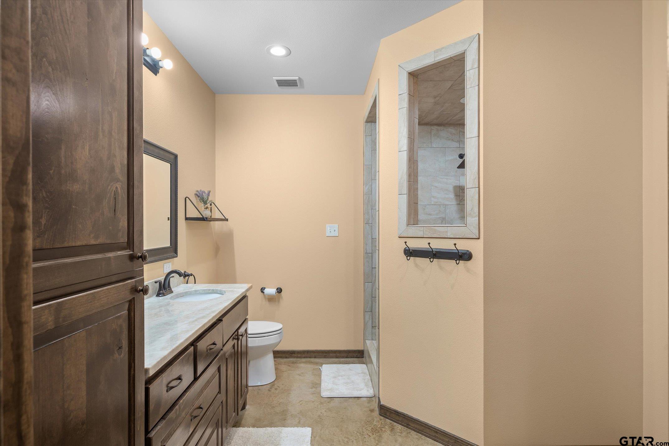 1137 VZ County Road Ben Wheeler, TX 75754 - Photo 14 of 39 Gallery Image 14