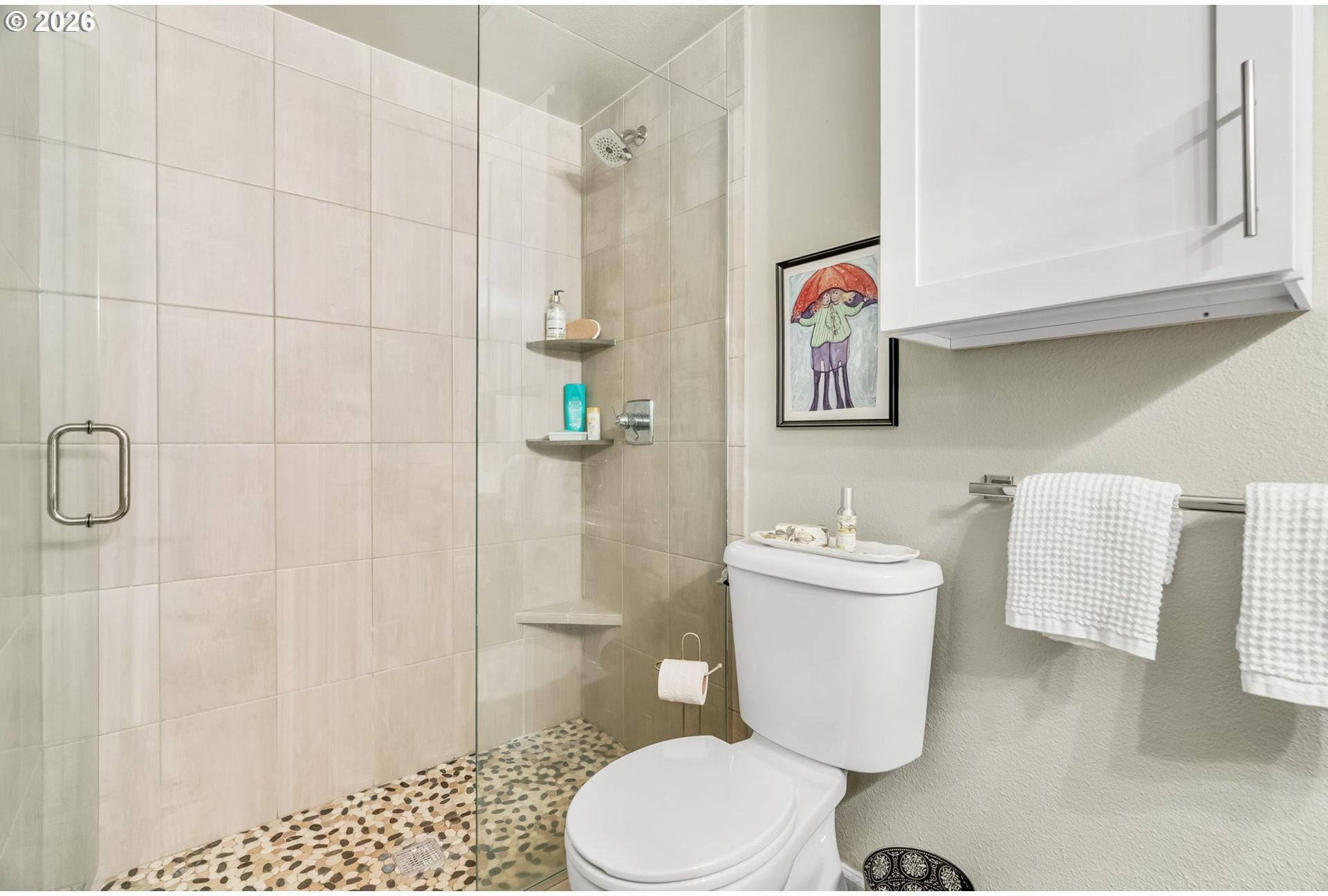 5624 South Riverside Lane, Unit 8 Portland, OR 97239 - Photo 29 of 41 Gallery Image 29