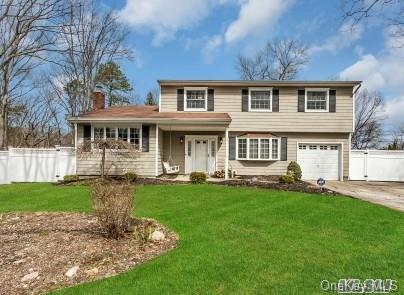 29 Stanwich Road Smithtown, NY 11787 - Photo 1 of 1 Gallery Image 1