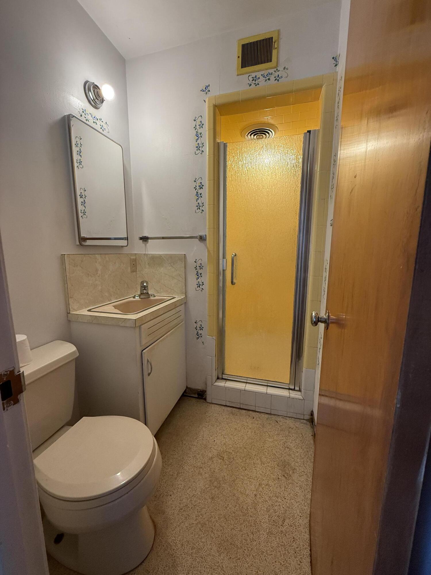 200 South D Street Exeter, CA 93221 - Photo 17 of 36