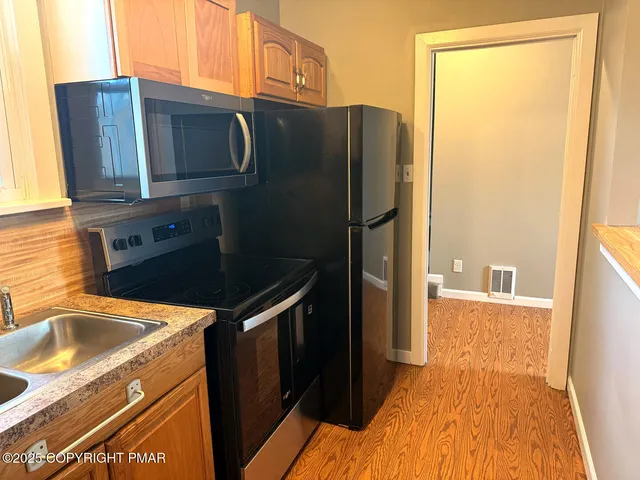 $1,400 | 1825 Highway 209, Unit 103, Brodheadsville, PA 18322