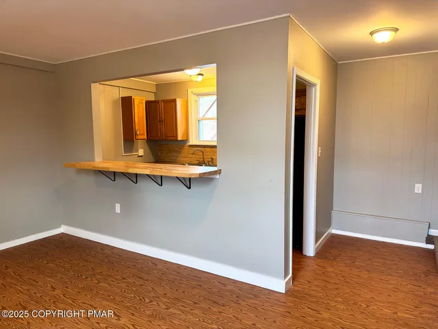 $1,400 | 1825 Highway 209, Unit 103, Brodheadsville, PA 18322