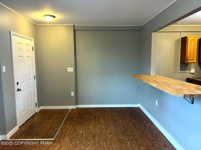 $1,400 | 1825 Highway 209, Unit 103, Brodheadsville, PA 18322