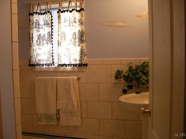 5024 Huckleberry Road Orefield, PA 18069 - Photo 14 of 24