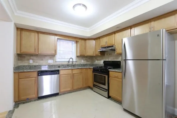 $5,200 | 6 Guild Street, Unit 6, Boston, MA 02119