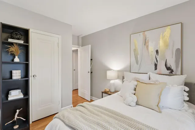 $550,000 | 5217 France Avenue South, Minneapolis, MN 55410