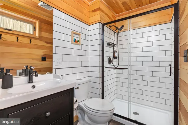 $325,000 | 949 Dumpling Run Road, Moorefield, WV 26836