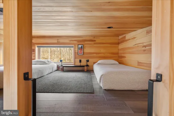 $325,000 | 949 Dumpling Run Road, Moorefield, WV 26836