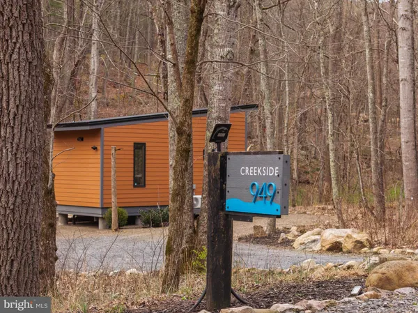 $325,000 | 949 Dumpling Run Road, Moorefield, WV 26836