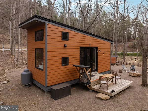 $325,000 | 949 Dumpling Run Road, Moorefield, WV 26836