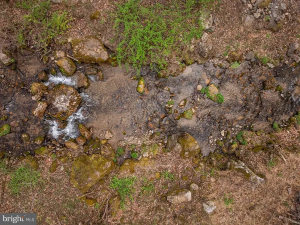 $325,000 | 949 Dumpling Run Road, Moorefield, WV 26836