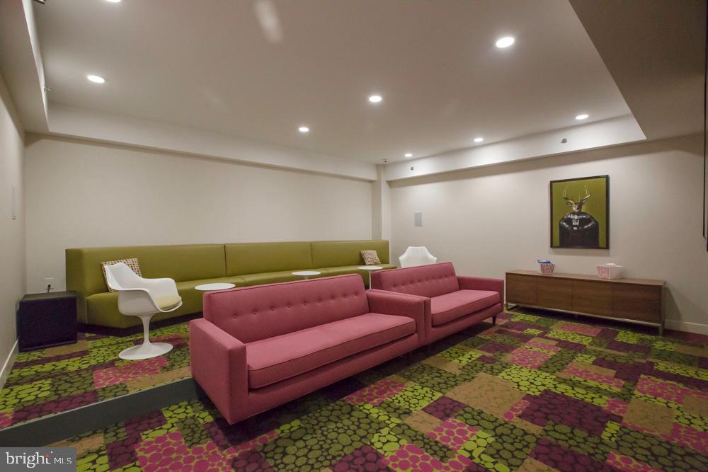 42 South 15th Street, Unit 0B1311 Philadelphia, PA 19102 - Photo 2 of 36 a living room with furniture