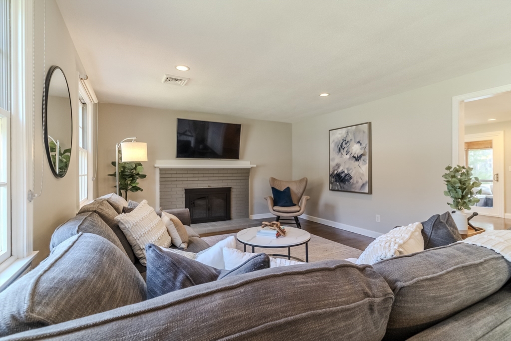 133 Tamarack Road Westwood, MA 02090 - Photo 13 of 42 Gallery Image 13