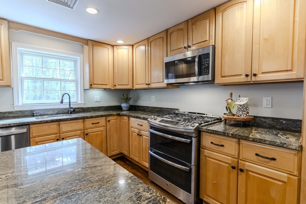 133 Tamarack Road Westwood, MA 02090 - Photo 6 of 42 Gallery Image 6
