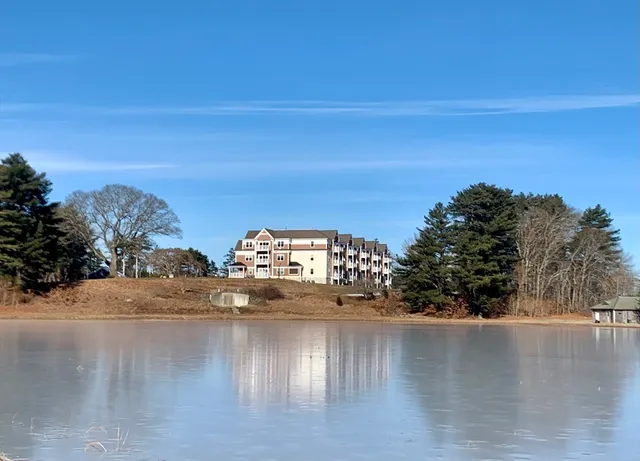 $589,000 | 57 Long Point Road, Unit 104, Lakeville, MA 02347