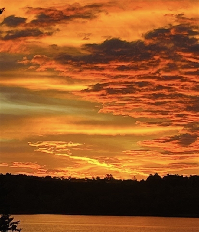 57 Long Point Road, Unit 104 Lakeville, MA 02347 - Photo 25 of 41 a view of an ocean