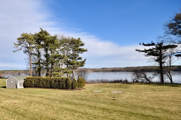 $585,000 | 57 Long Point Road, Unit 104, Lakeville, MA 02347