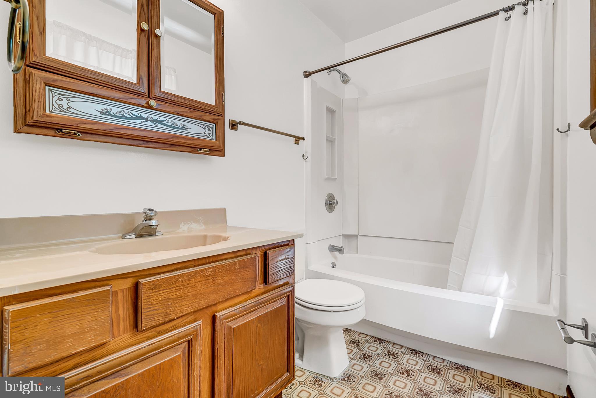 3045 Colvin Road Amissville, VA 20106 - Photo 13 of 30 Bath (Master)