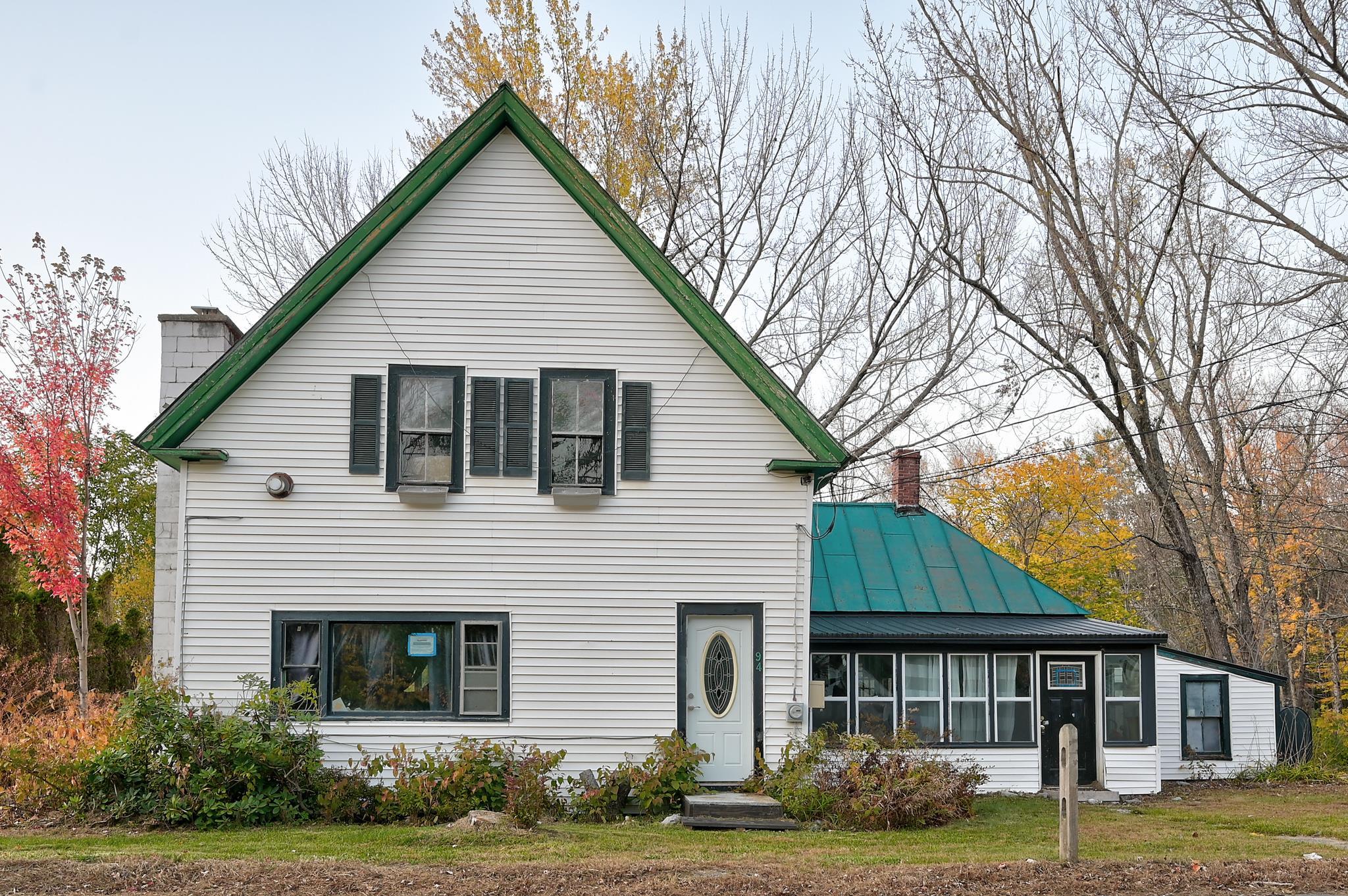 94 Artist Falls Road Conway, NH 03860 - Photo 2 of 8