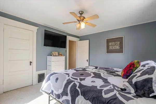 $179,000 | 117 West Humiston Street, Pontiac, IL 61764