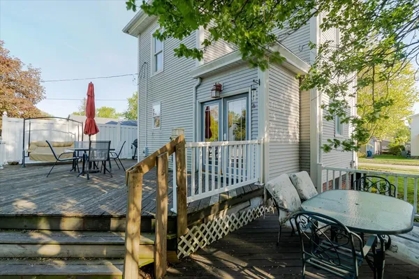 $179,000 | 117 West Humiston Street, Pontiac, IL 61764