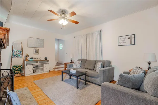$179,000 | 117 West Humiston Street, Pontiac, IL 61764