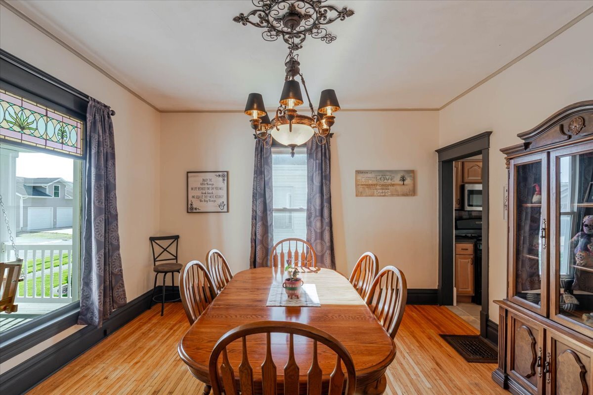 117 West Humiston Street Pontiac, IL 61764 - Photo 9 of 33