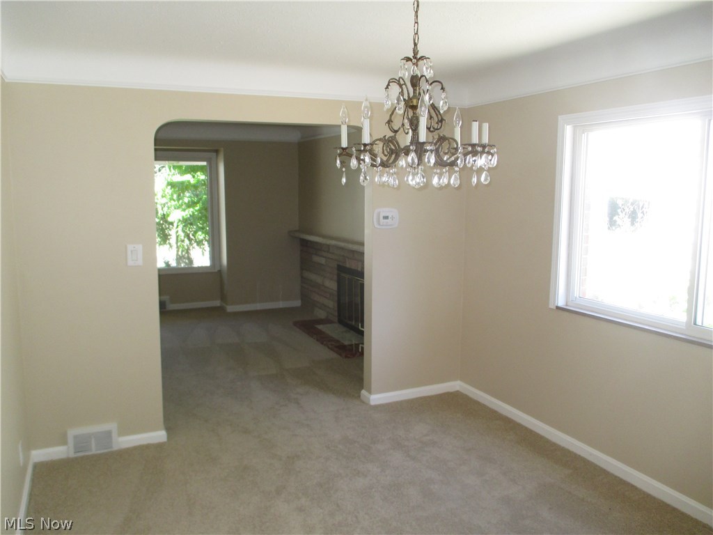 1103 Gordon Road Lyndhurst, OH 44124 - Photo 6 of 13 Gallery Image 6