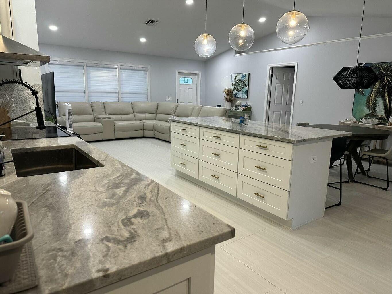 10714 Ranchipur Street Boynton Beach, FL 33437 - Photo 4 of 13 Kitchen