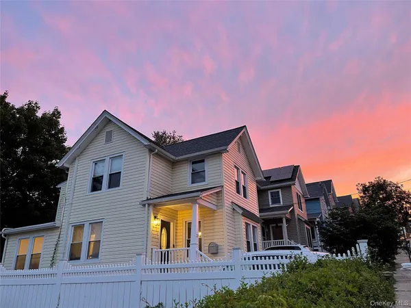 $4,000 | 27 Lydecker Street, Nyack, NY 10960