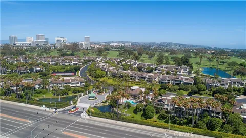 $2,575,000 | 72 Ocean Vista, Newport Beach, CA 92660