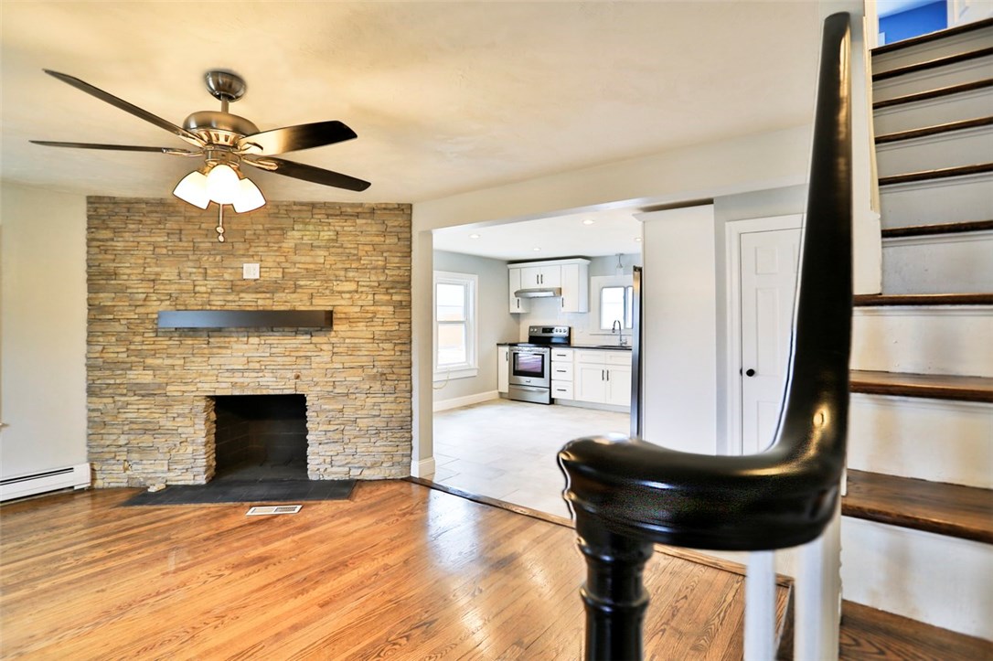 28 Chestnut Hill Road Glocester, RI 02814 - Photo 4 of 15