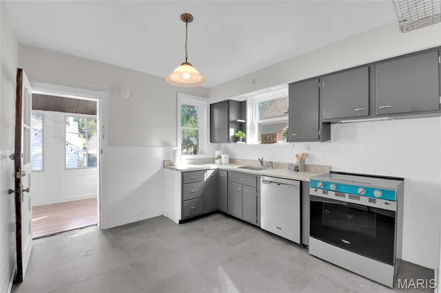 $280,000 | 4035 Fairview Avenue, St. Louis, MO 63116