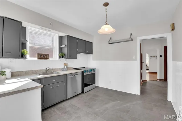 $280,000 | 4035 Fairview Avenue, St. Louis, MO 63116