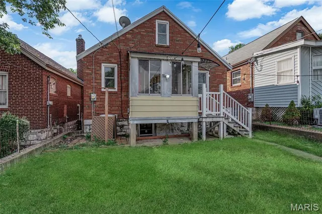 $280,000 | 4035 Fairview Avenue, St. Louis, MO 63116