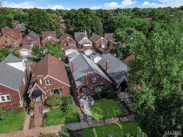 $280,000 | 4035 Fairview Avenue, St. Louis, MO 63116