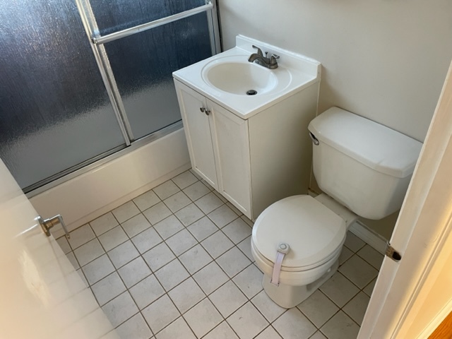 1019 Peterson Avenue, Unit B6 Park Ridge, IL 60068 - Photo 22 of 29