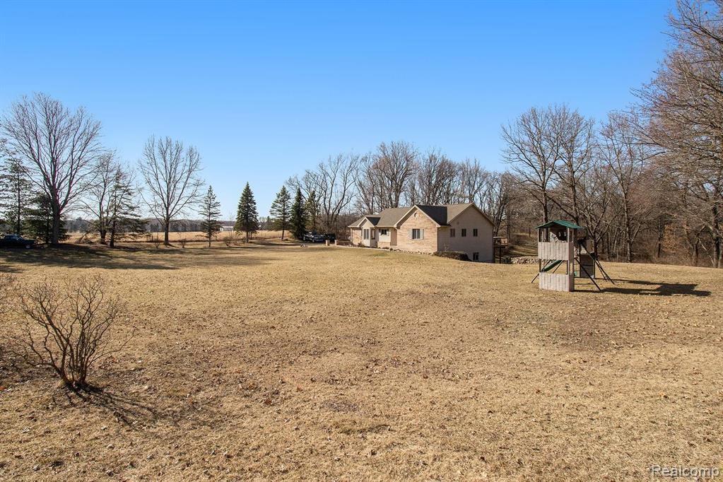 8533 Clyde Road Fenton, MI 48430 - Photo 27 of 30