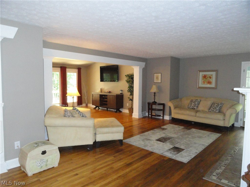 2915 Lee Road Silver Lake, OH 44224 - Photo 12 of 21