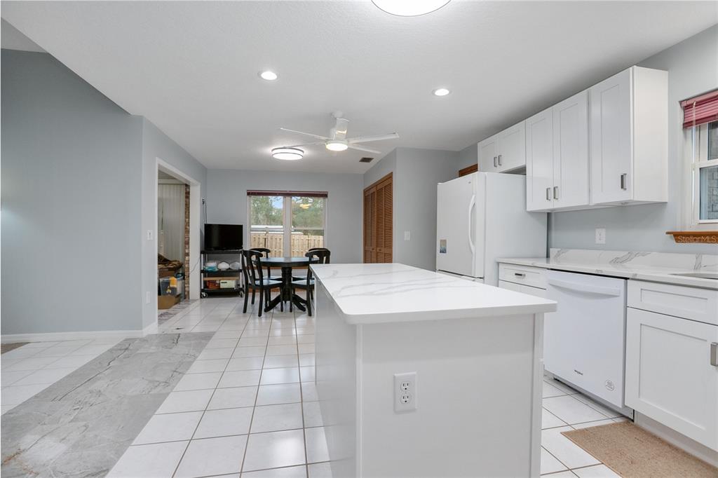 378 Glenwood Road DeLand, FL 32720 - Photo 8 of 38