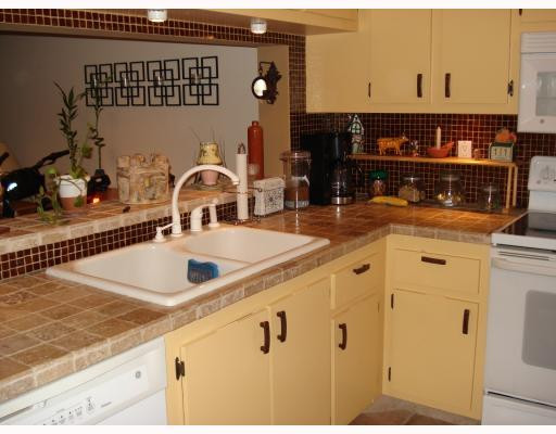 22040 Palms Way, Unit 205 Boca Raton, FL 33433 - Photo 2 of 9 Kitchen