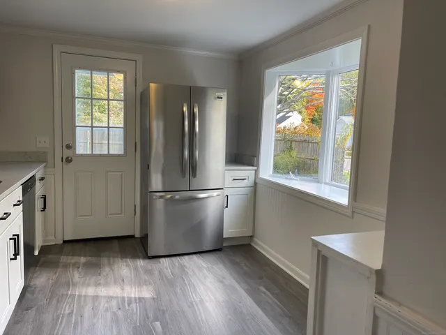 $2,950 | 2 Simscroft Place, Simsbury, CT 06070