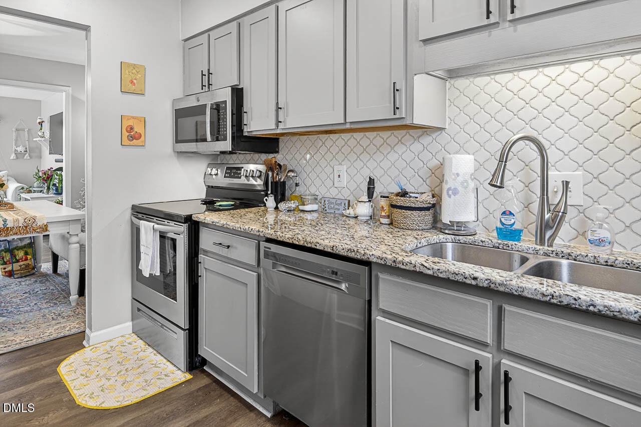 6467 New Market Way Raleigh, NC 27615 - Photo 4 of 36 6467 New Market Way -9