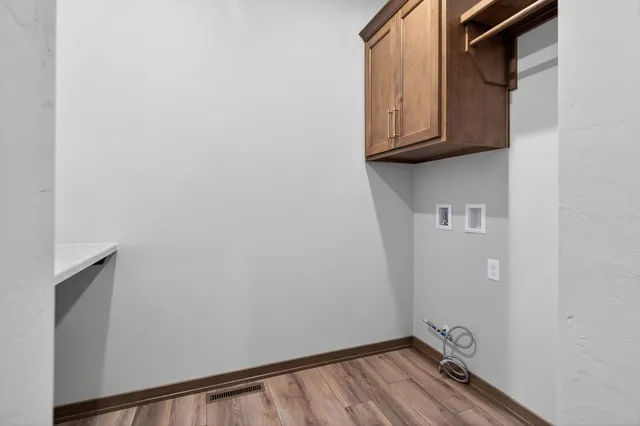 $645,000 | 2564 North Stellita Circle, De Pere, WI 54115