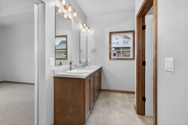 $645,000 | 2564 North Stellita Circle, De Pere, WI 54115