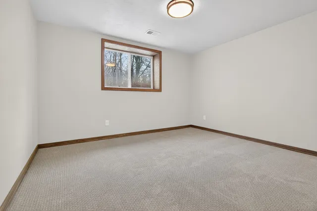 $645,000 | 2564 North Stellita Circle, De Pere, WI 54115