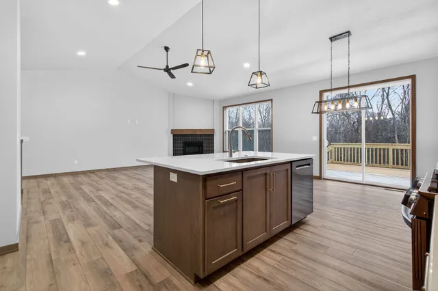 $645,000 | 2564 North Stellita Circle, De Pere, WI 54115