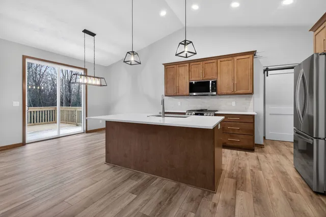 $645,000 | 2564 North Stellita Circle, De Pere, WI 54115